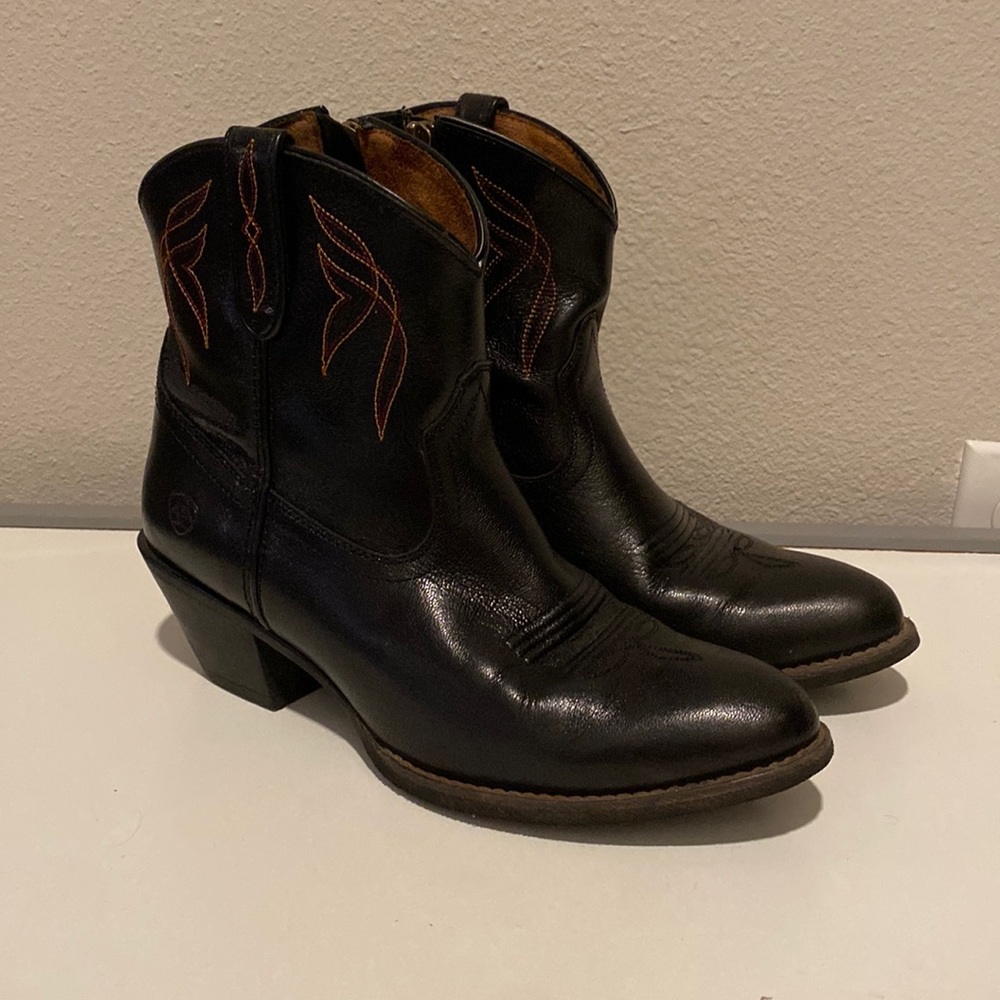 Ariat Black Women’s Cowgirl Bootie